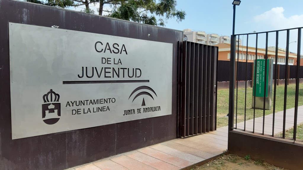 Casa Juventud entrada