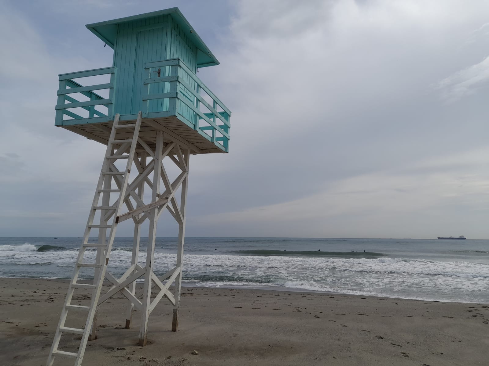 Torre vigilancia playa 2024