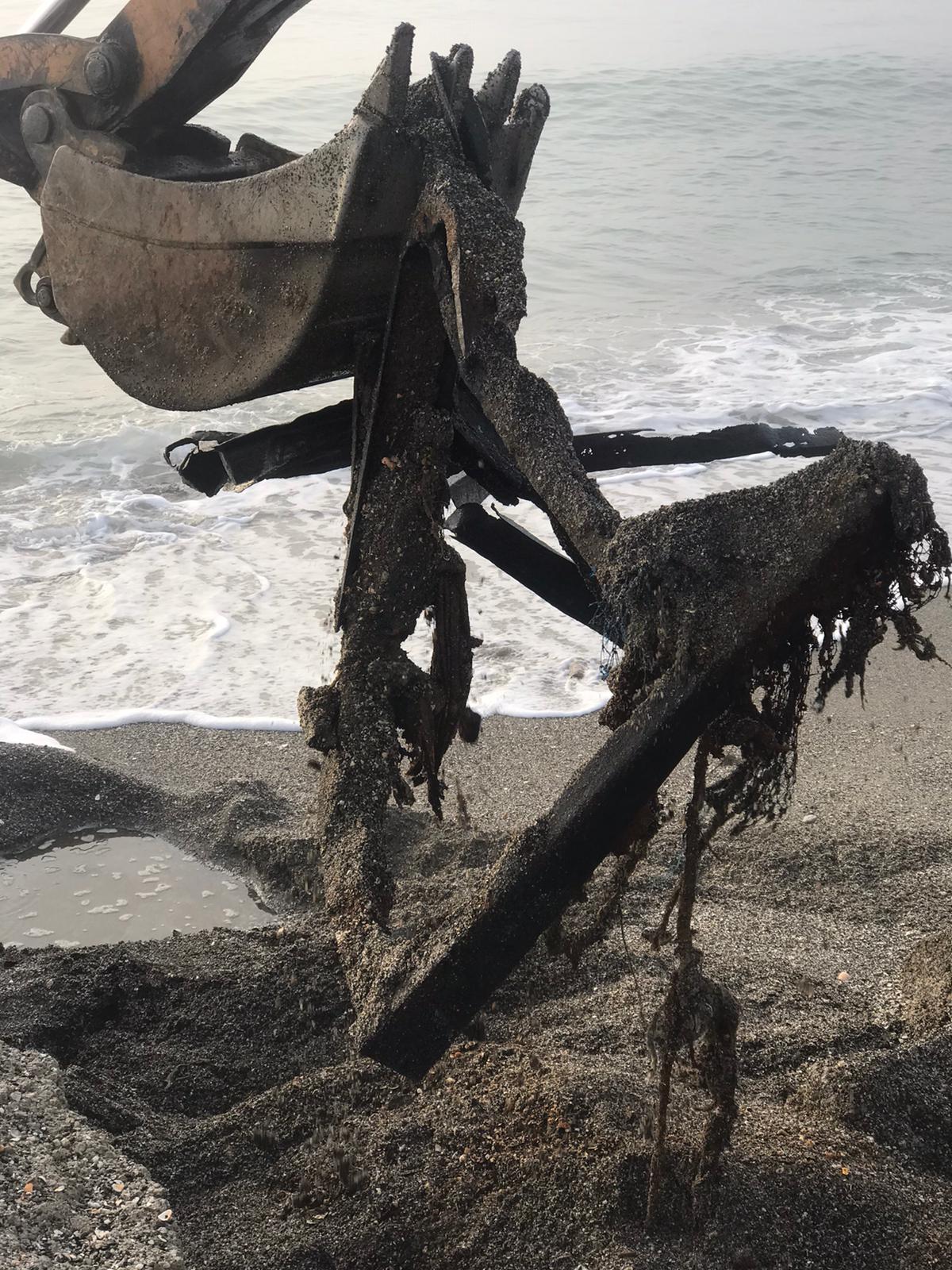 Armazon metalico playa Levante