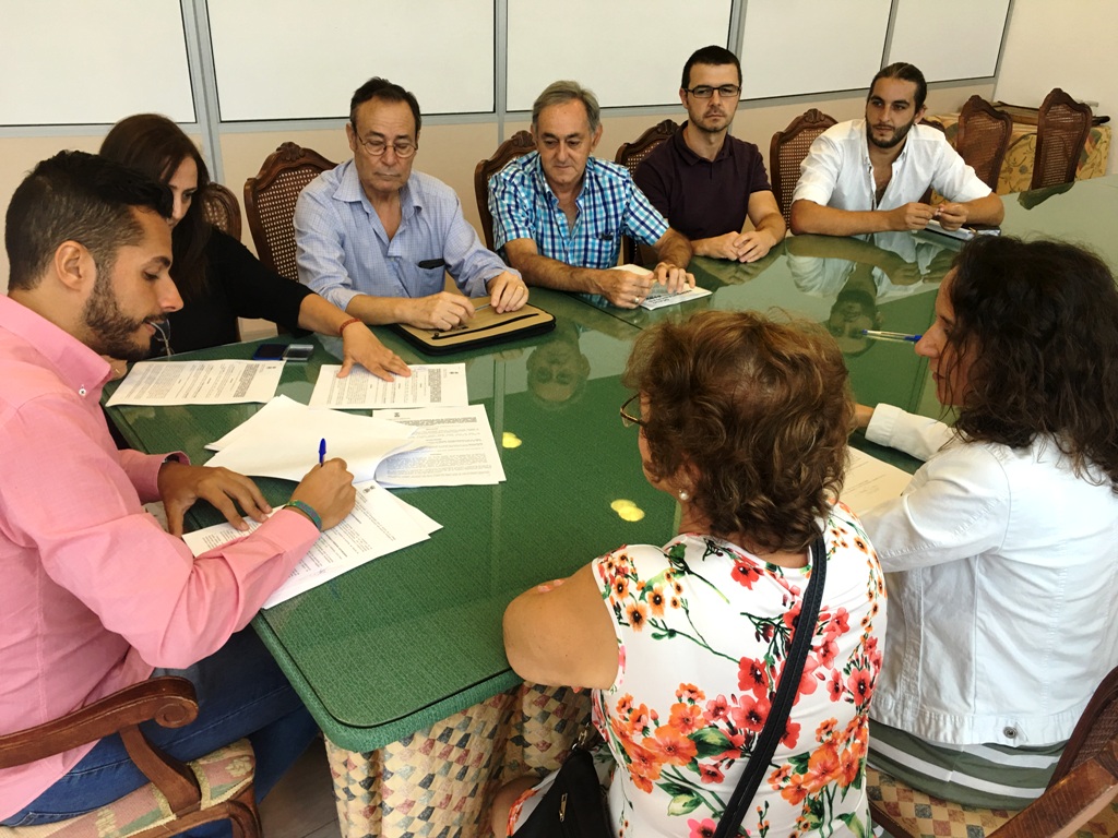 Firmas convenios Escuela de Artistas
