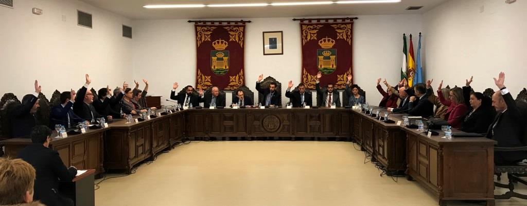 PLENO EXTRAORDINARIO HONORES Y DISTINCIONES