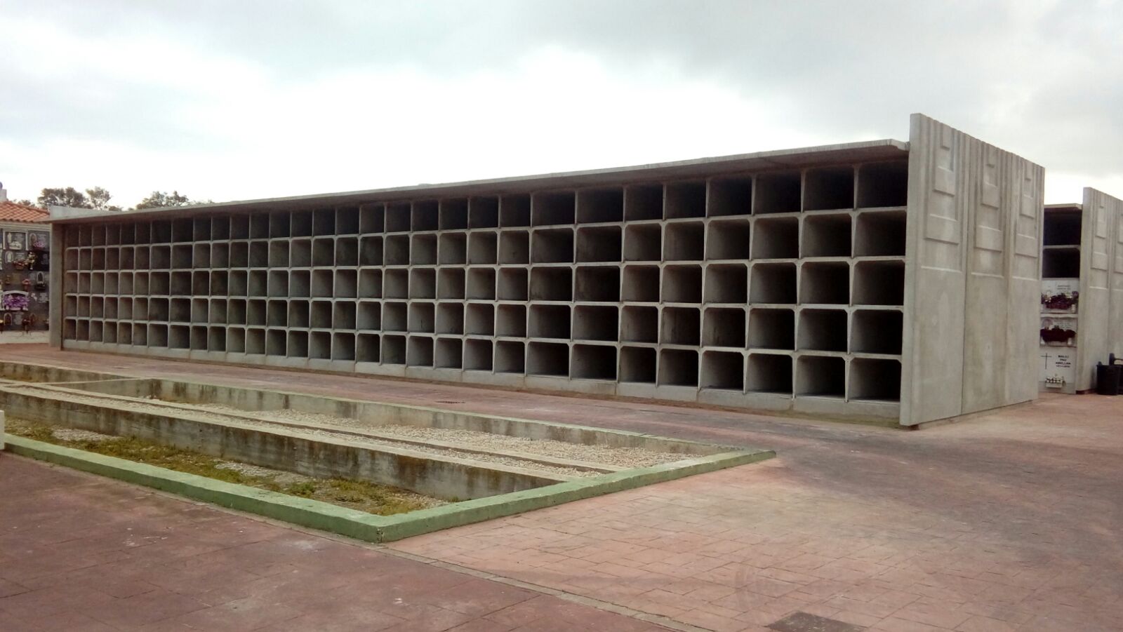 NUEVA CRUJIA CEMENTERIO