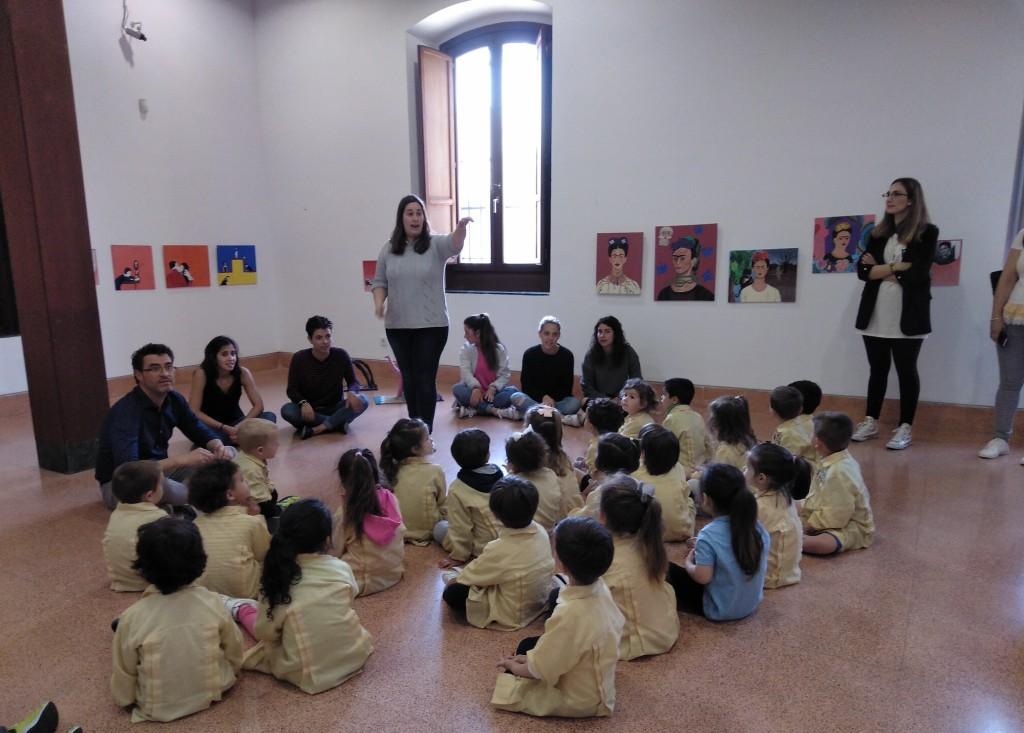 Visita infantil a Si se pinta