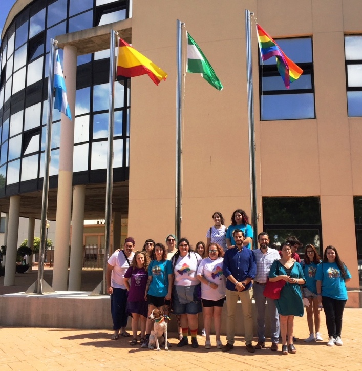 IZADO DE LA BANDERA LGTBI