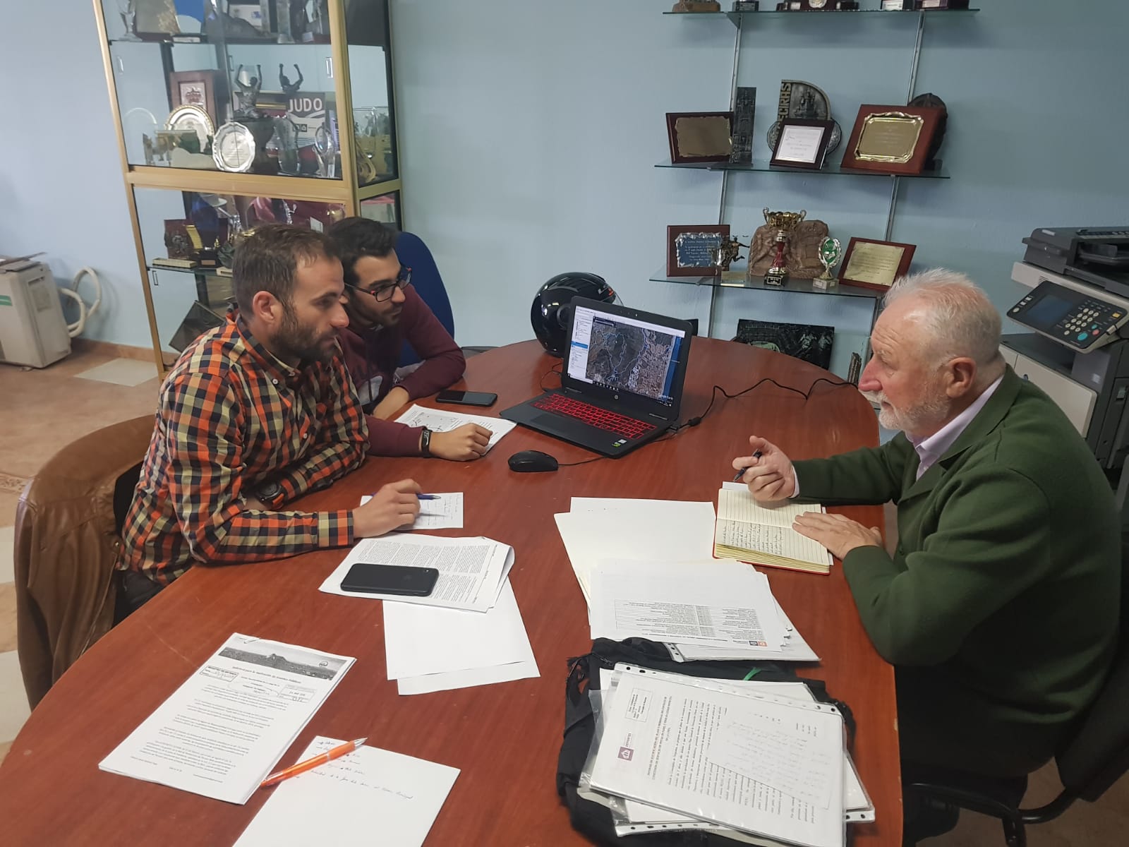 Helenio Fernandez con Tuentrenas