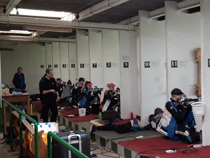 Equipo finlandes de tiro