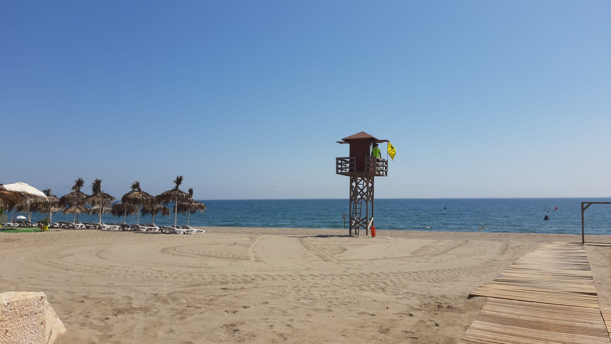 Chiringuito torre vigilancia playa Santa Barbara