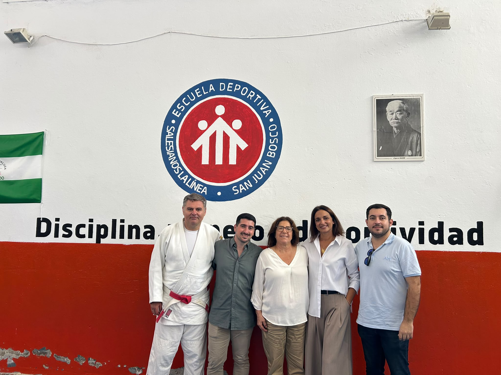 Local officials visit judo activities at Salesianos school